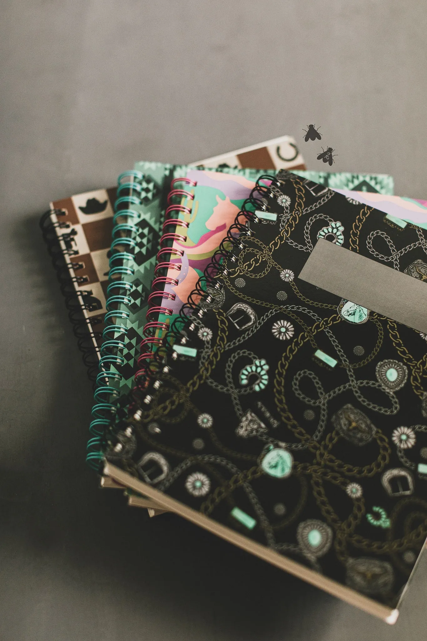 * 10 LEFT * NOTEWORTHY *LUX-BLACK